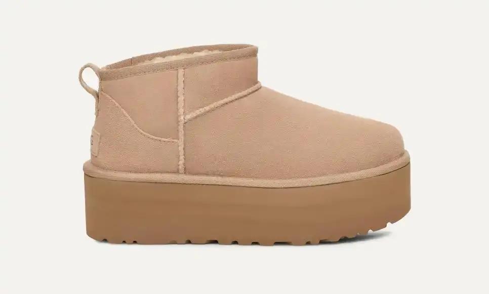 1135092 W CLASSIC ULTRA MINI PLATFORM SAND UGG