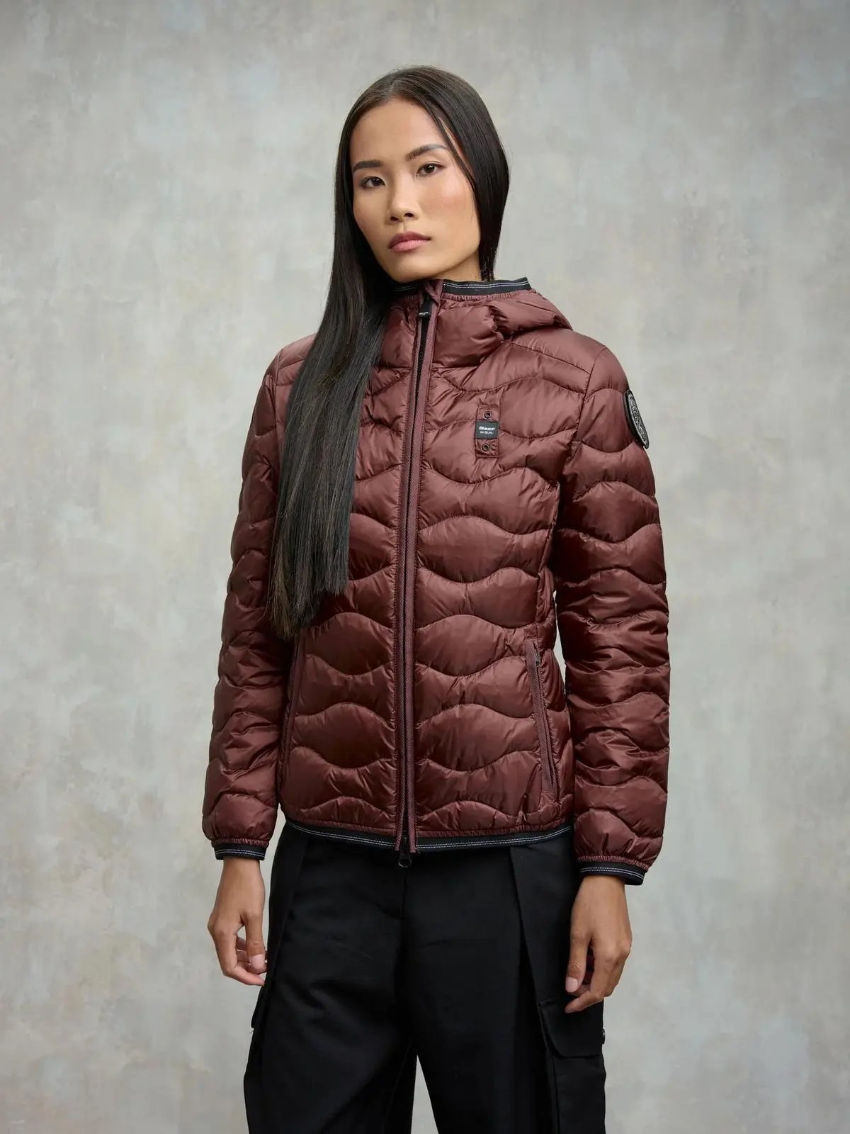 25WBLDC03095 006047 CAMELIA BORDEAUX BLAUER