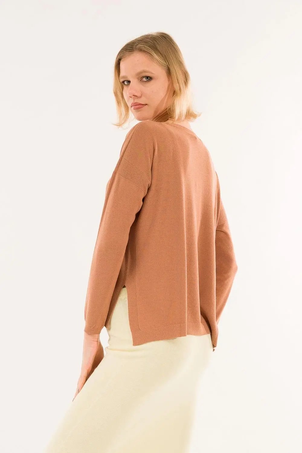 503127_27261_0|997e6953477aafd8809fefcfd356c3dd