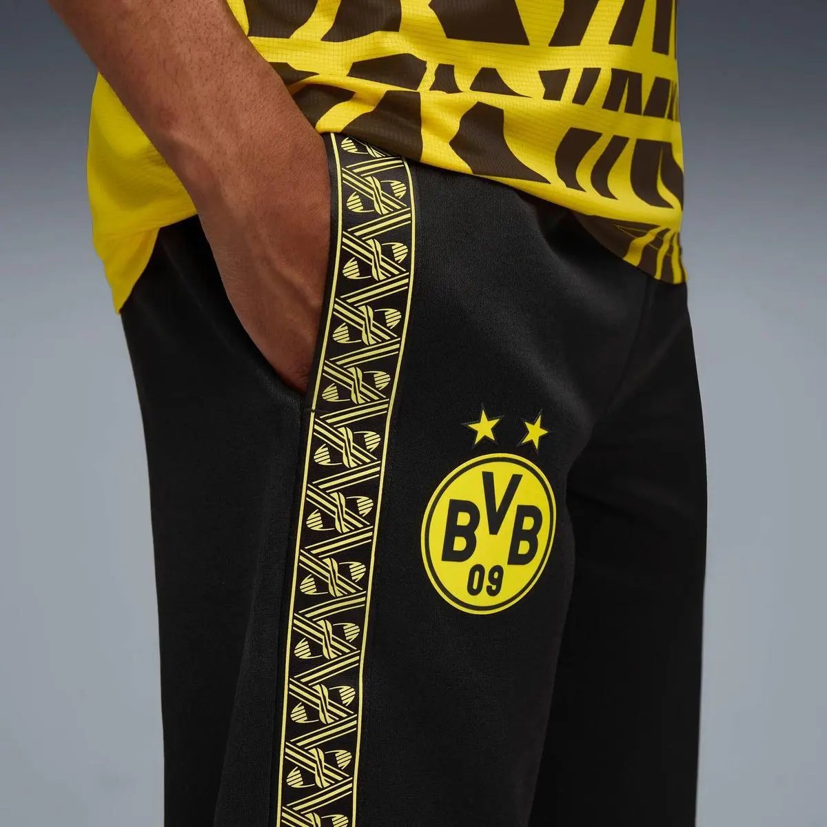 527082 BVB KING ANTHEM PANT NERO PUMA