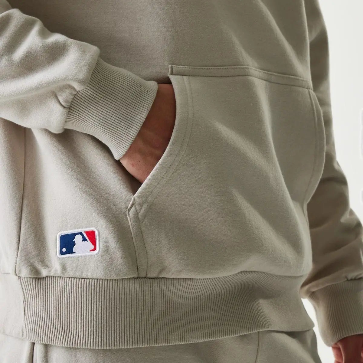 60675 NOS MLB LE MIDI OS HOODIE BB BEIGE NEWERA
