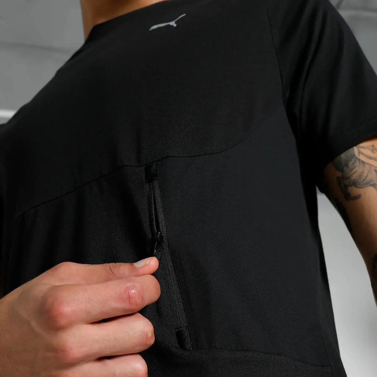 629673 TECH POCKET TEE NERO PUMA