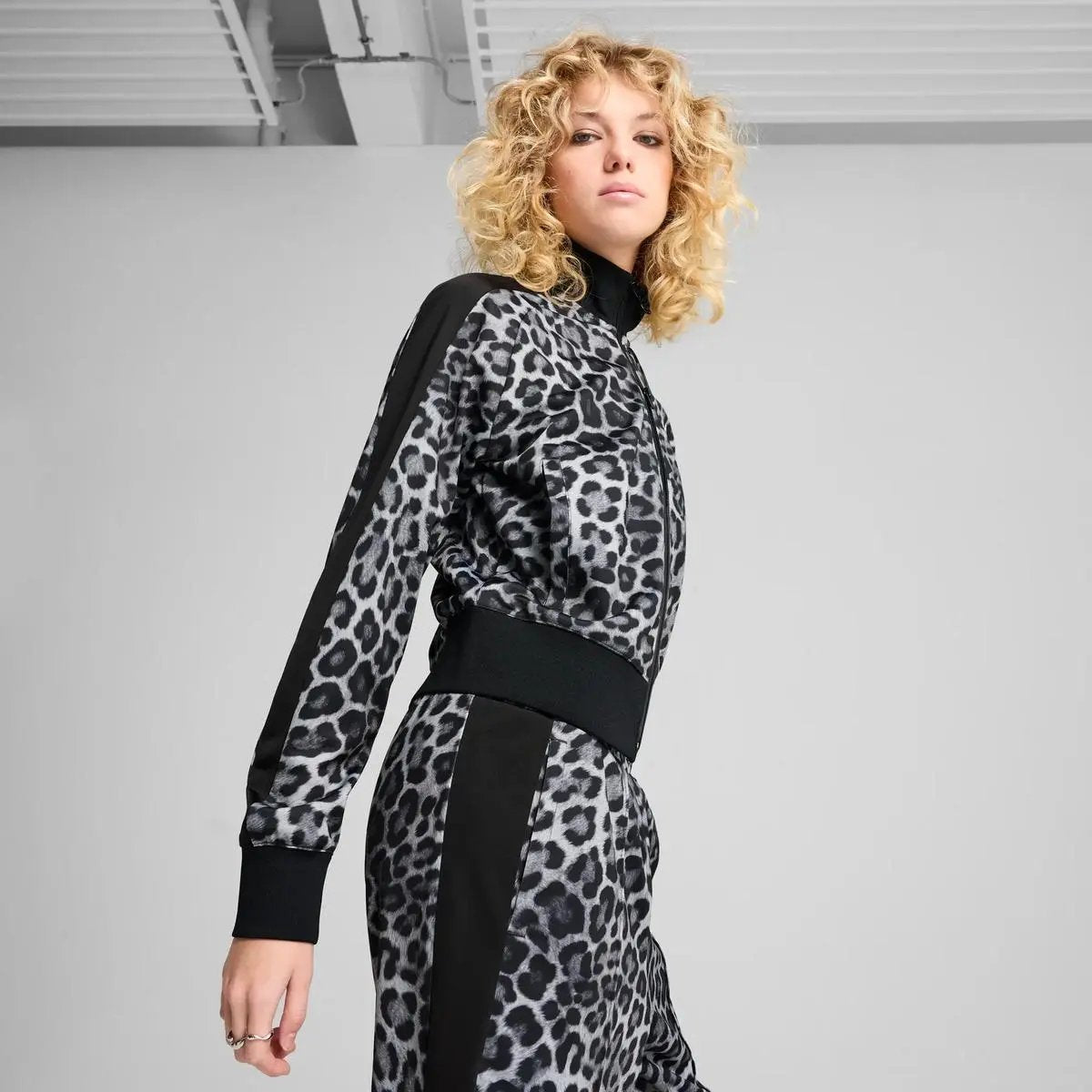 632342 T7 LEO LUXE AOP TRACK JACKET NERO LEOPARD PUMA