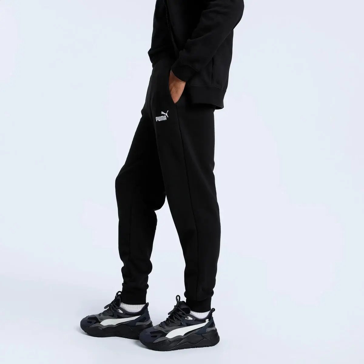682606 ESS NO.1 LOGO SWEATPANTS NERO PUMA