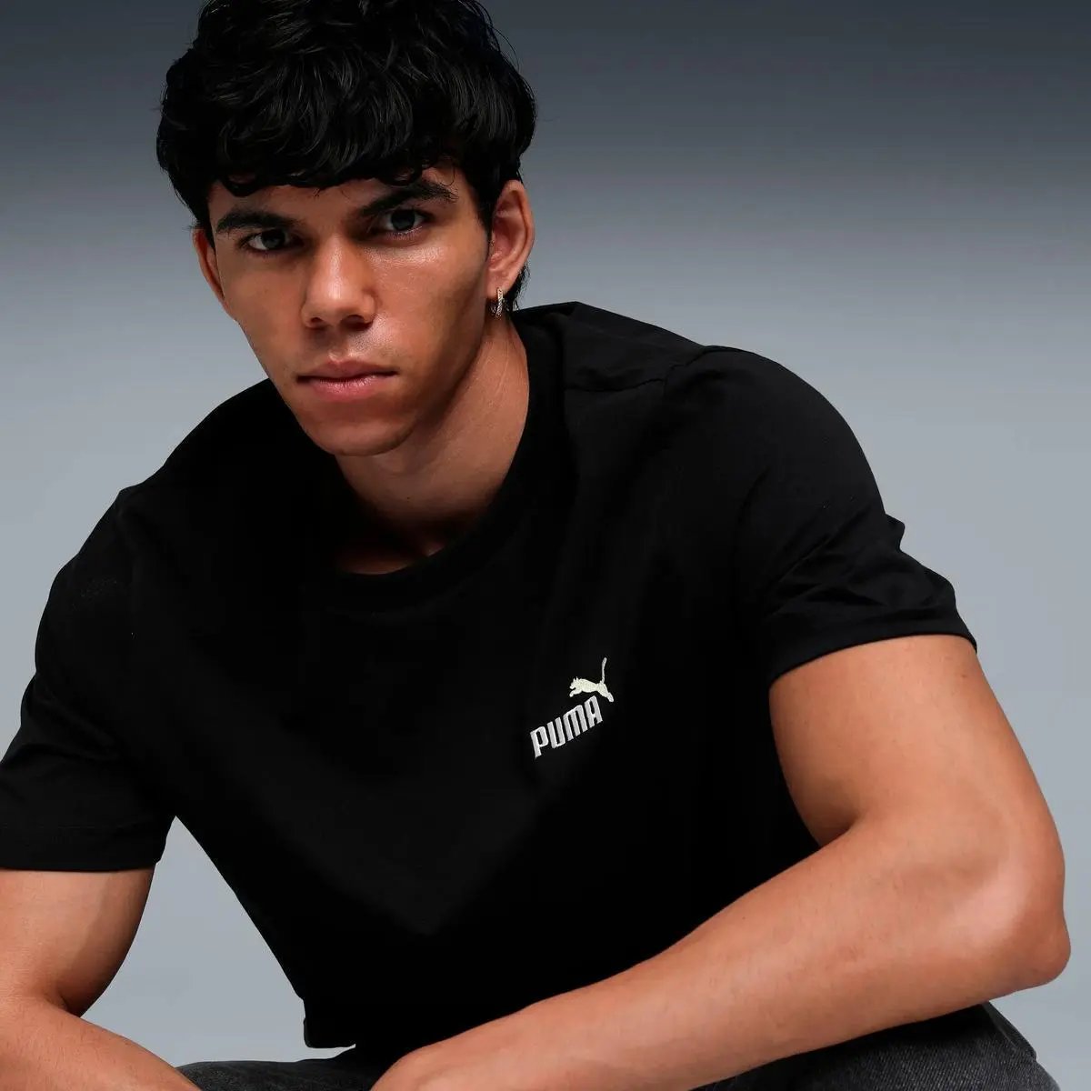 684717 ESS 2 COLOR SMALL LOGO TEE NERO PUMA