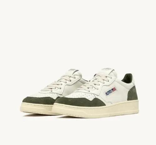 501652_32367_0|4e6448bd9f6bcd8a5aab6753879c5799