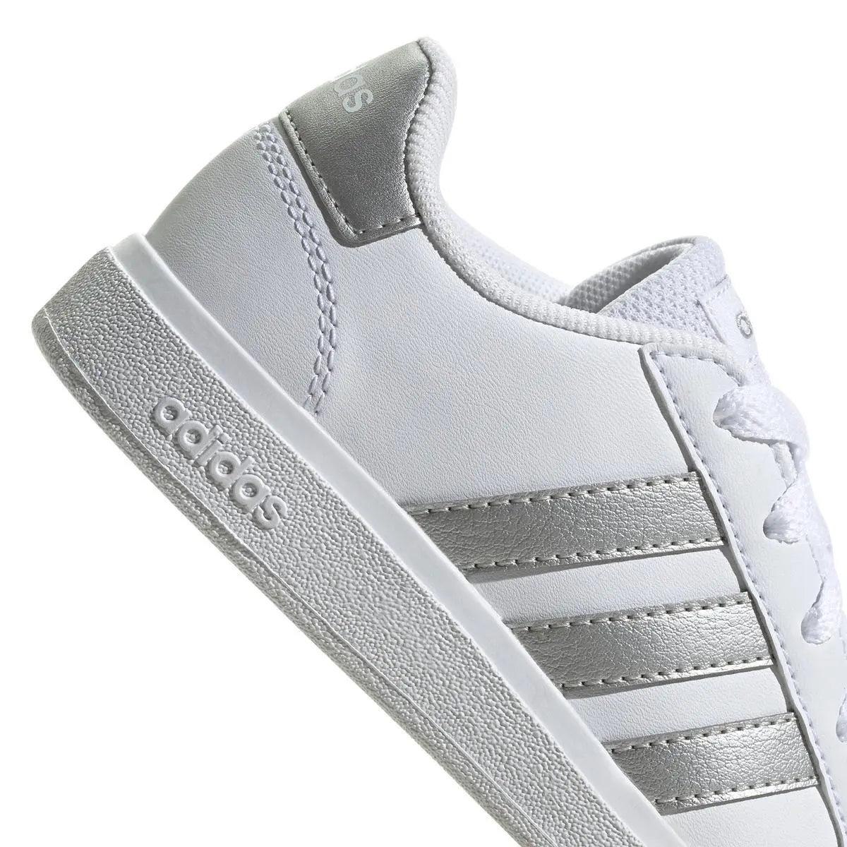 GW6506 GRAND COURT 2.0 K BIANCO/SILVER ADIDAS