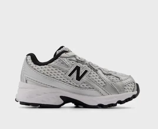 IZ740 SCARPA LIFESTYLE GRIGIO/NERO NEW BALANCE