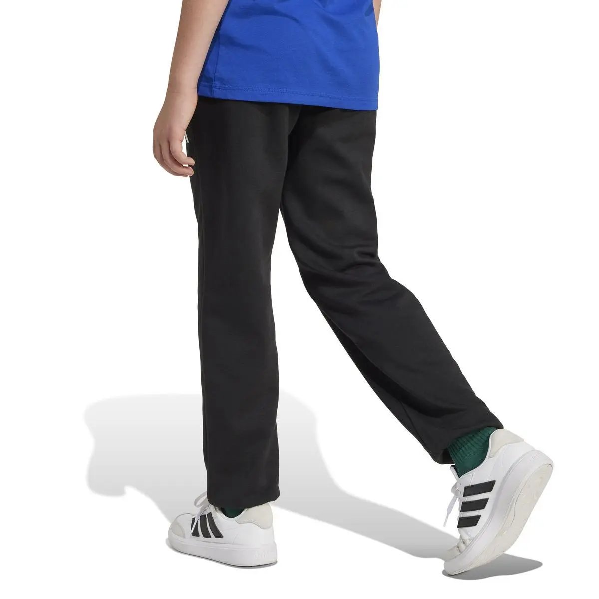 JC9765 J SL FL PT 225 NERO: un Pantalone Elegante e Versatile ADIDAS