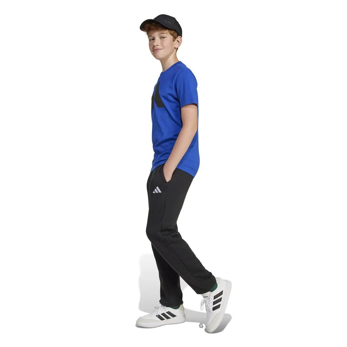 JC9765 J SL FL PT 225 NERO: un Pantalone Elegante e Versatile ADIDAS