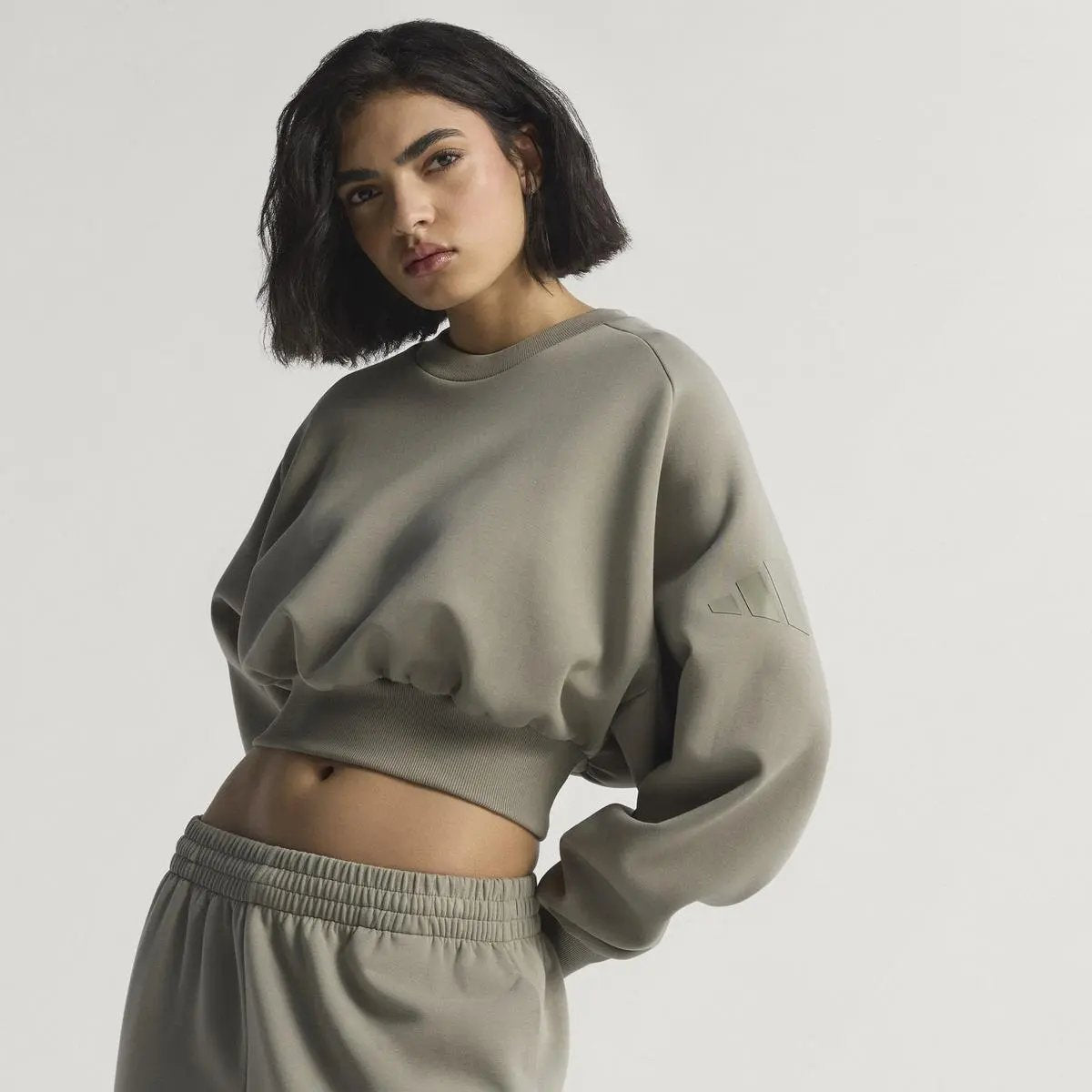 JW5070 W ALL SNZ SL SW BEIGE ADIDAS