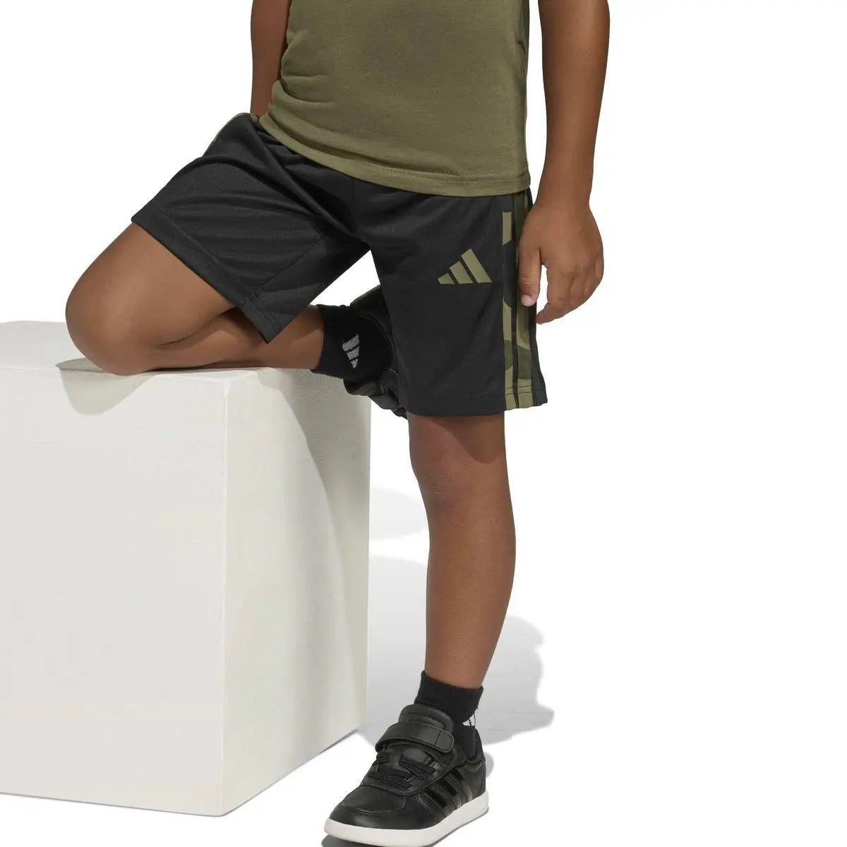 KQ8772 LK TR-ES PR SET VERDE MILITARE/NERO ADIDAS