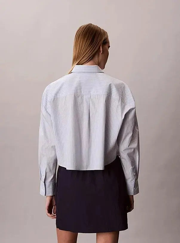 LV047F105G YARNDYE COTTON POPLIN CROPPED SH AZZURRO CALVIN KLEIN