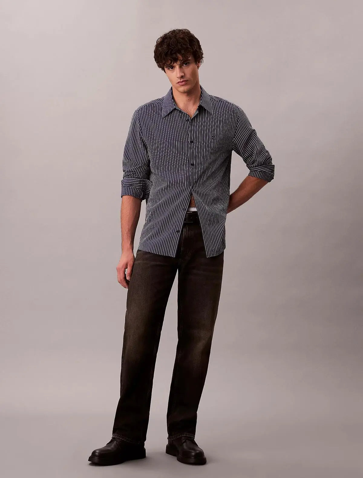 LV04RD724G 90S STRAIGHT JEANS ESPRESSO CALVIN KLEIN