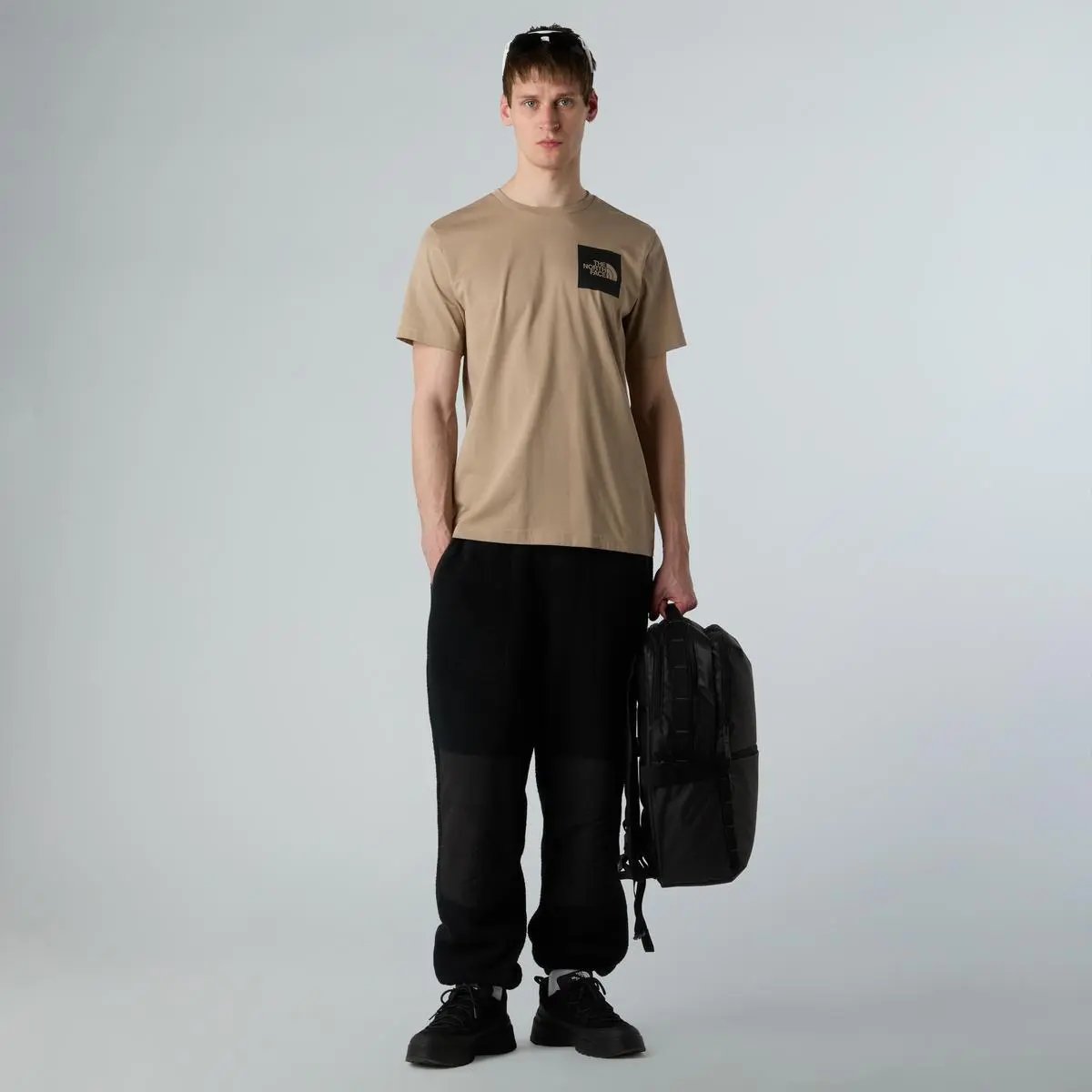 NF0A8A6M M SS FINE TEE CAMEL THE NORTH FACE