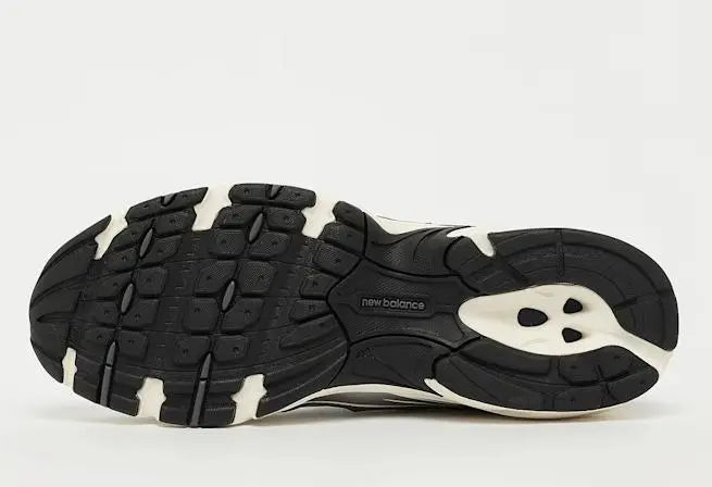 U740 SCARPA LIFESTYLE BIANCO/SILVER/NERO NEW BALANCE