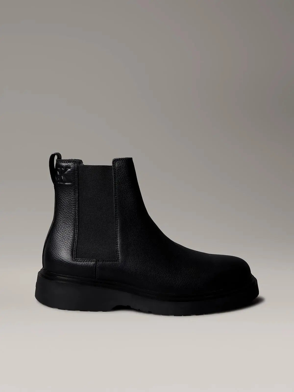 YM0YM01374 COMBAT ESS CHELSEA BOOT LTH NERO CALVIN KLEIN