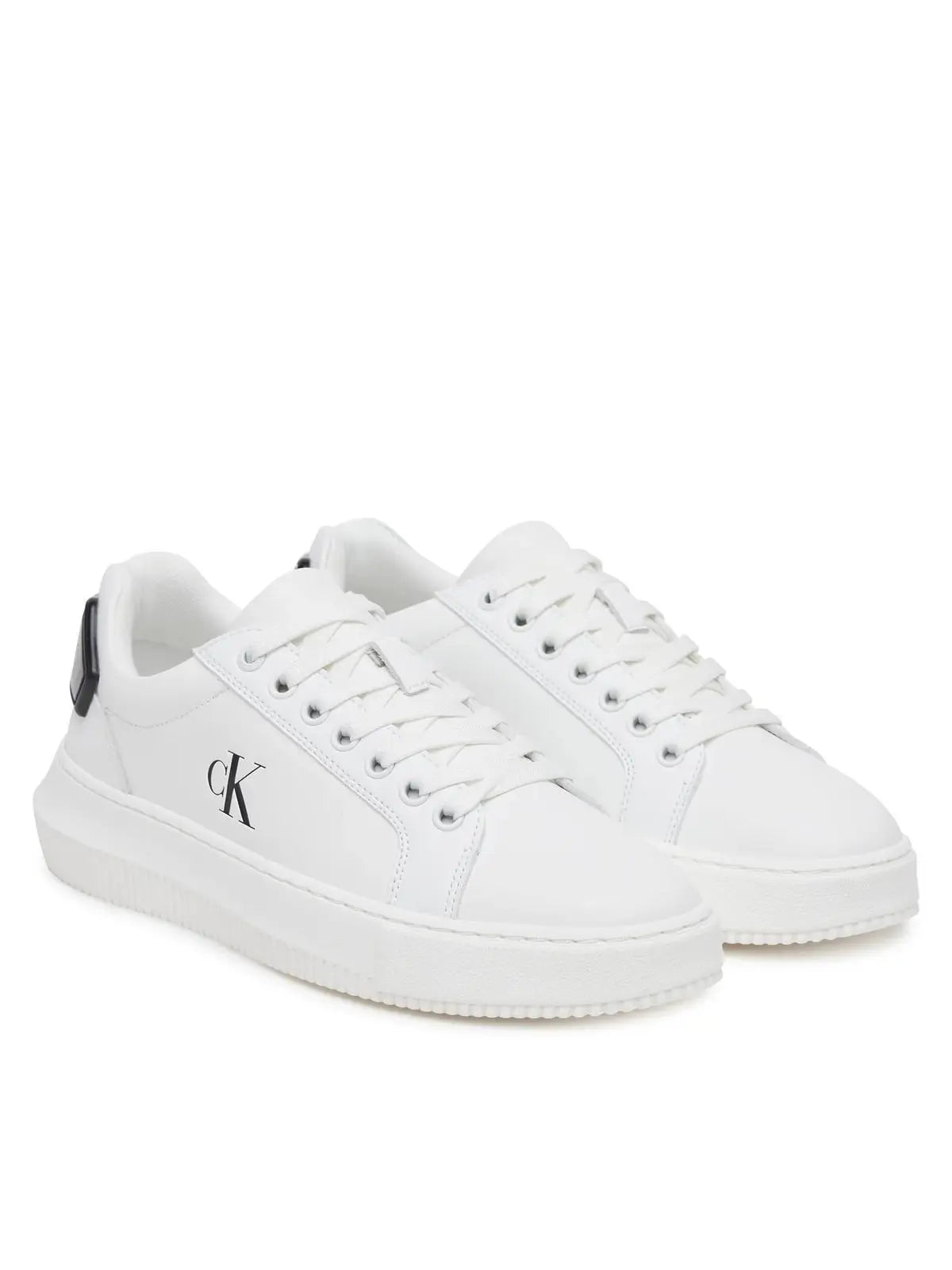YW0YW01846 CHUNKY CUPSOLE RU PATCH LTH WN BIANCO/NERO CALVIN KLEIN