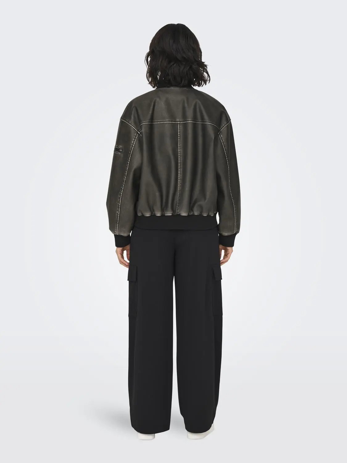 15319095 ONLHALLI FAUX LEATH OVERSIZE BOMBER NERO ONLY