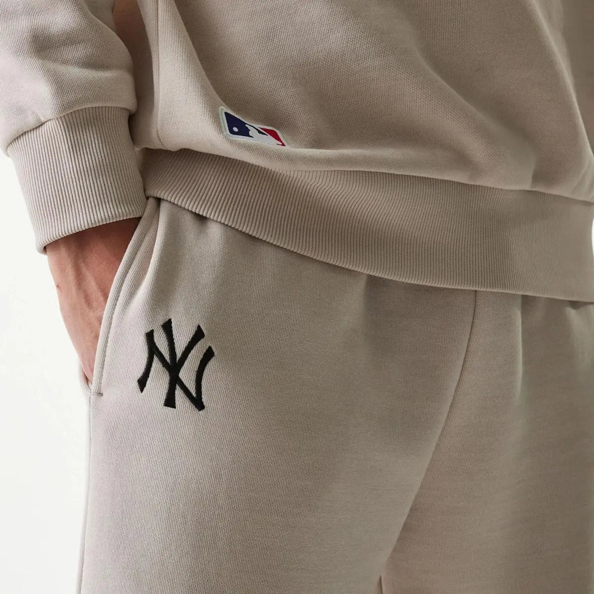 60675 NOS MLB LE MIDI JOGGER BB 779. NEWERA