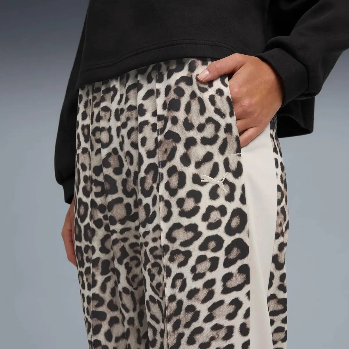 632343 T7 AOP STRAIGHT PANTS BEGE LEOPARD PUMA