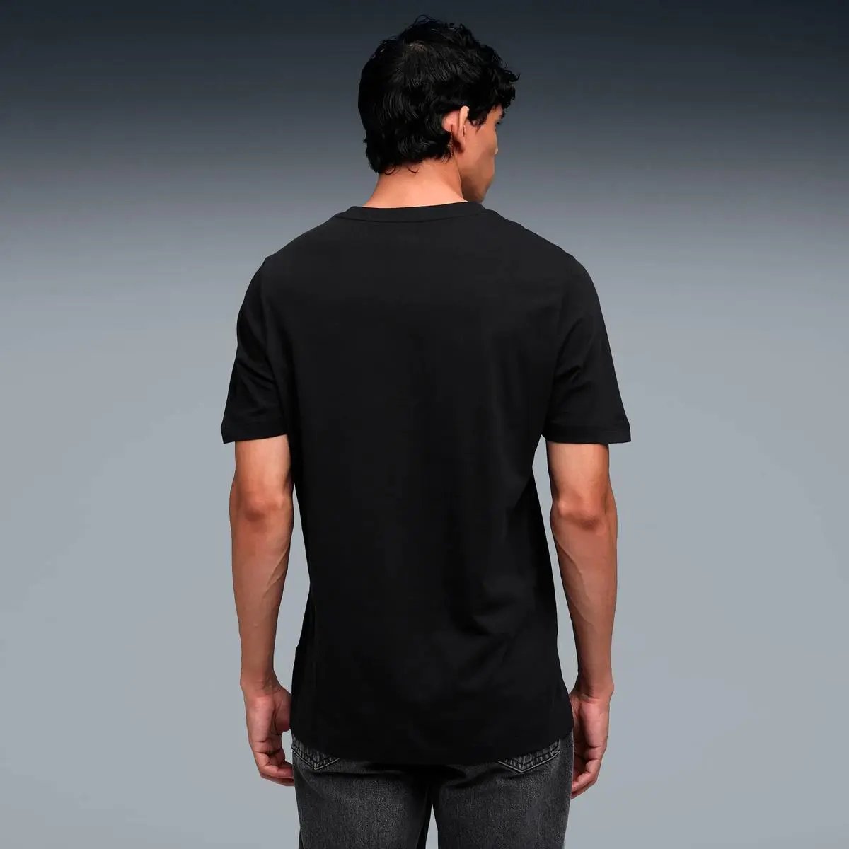 684717 ESS 2 COLOR SMALL LOGO TEE NERO PUMA