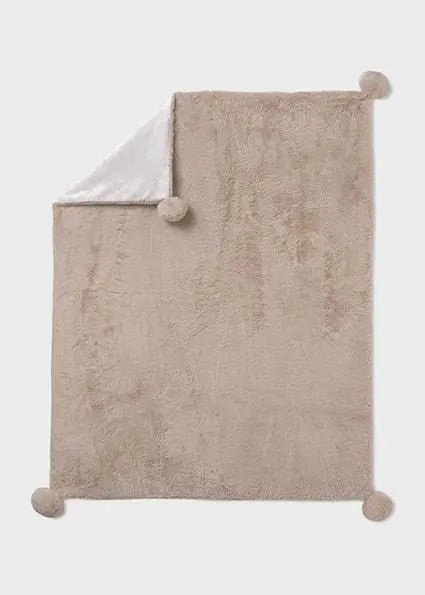 9955 COPERTA PELO POM POM BEIGE MAYORAL