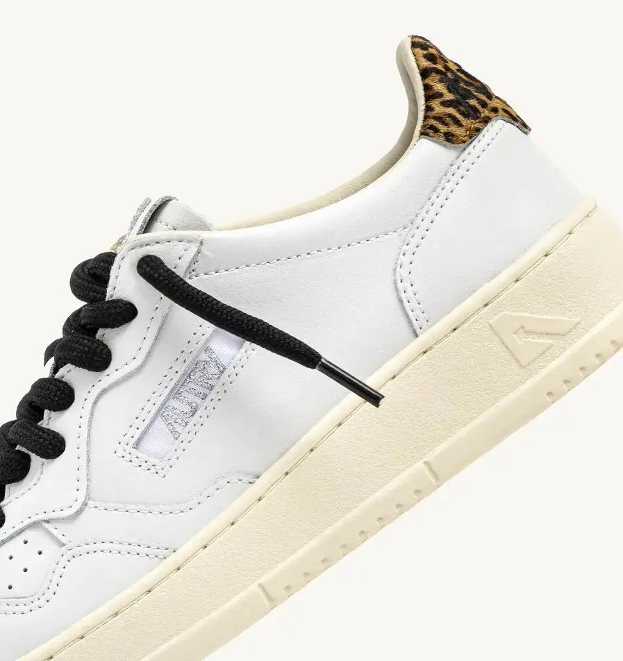 AULW-OC01 MEDALIST LOW WOM BIANCO/LEOPARD AUTRY