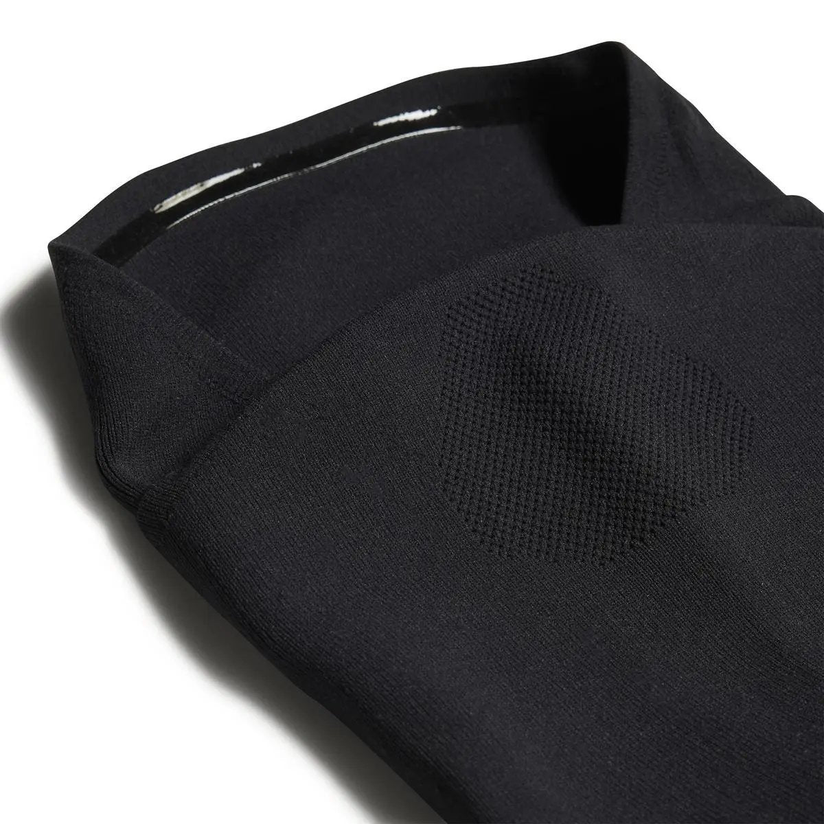 HS9759 TIRO C NECKWRM NERO ADIDAS