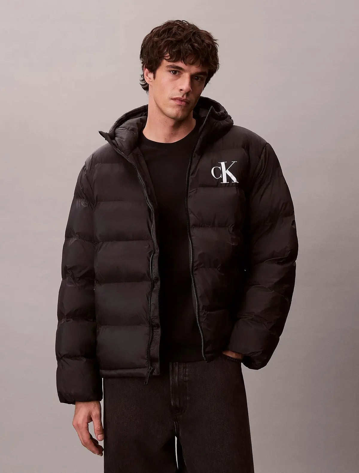LV04RD528G LS NYLON MONOGRAM PUFFER JKT NERO CALVIN KLEIN