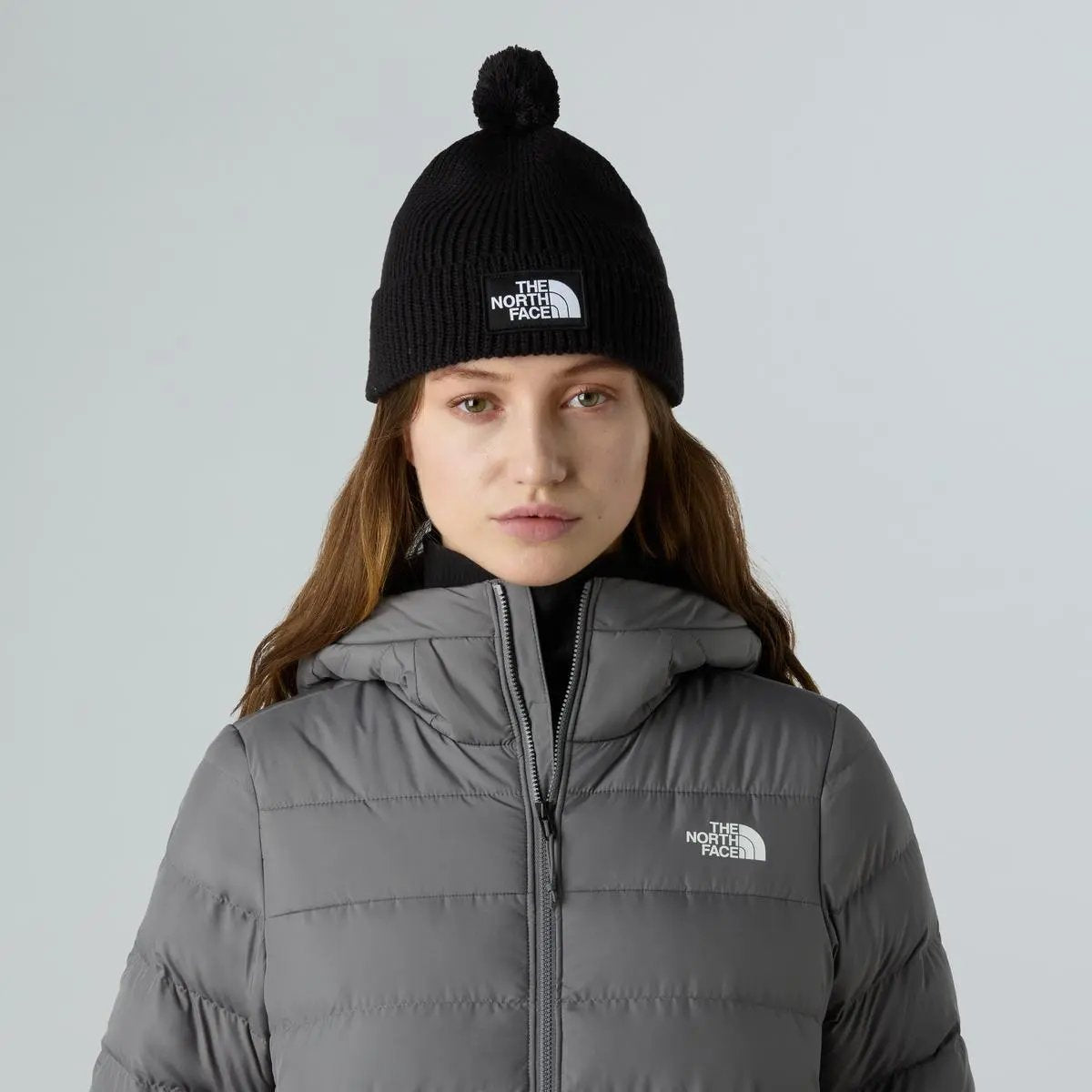NF0A8CHF TNF LOGO BOX POM BEANIE NERO THE NORTH FACE
