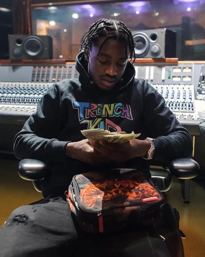 SPRAYGROUND 910B3313NSZ FIRE SHARK SNACK PACK MULTICOLOR SPRAYGROUND