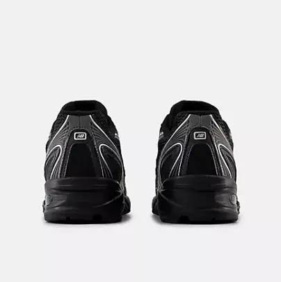 U740 SCARPA LIFESTYLE NERO NEW BALANCE