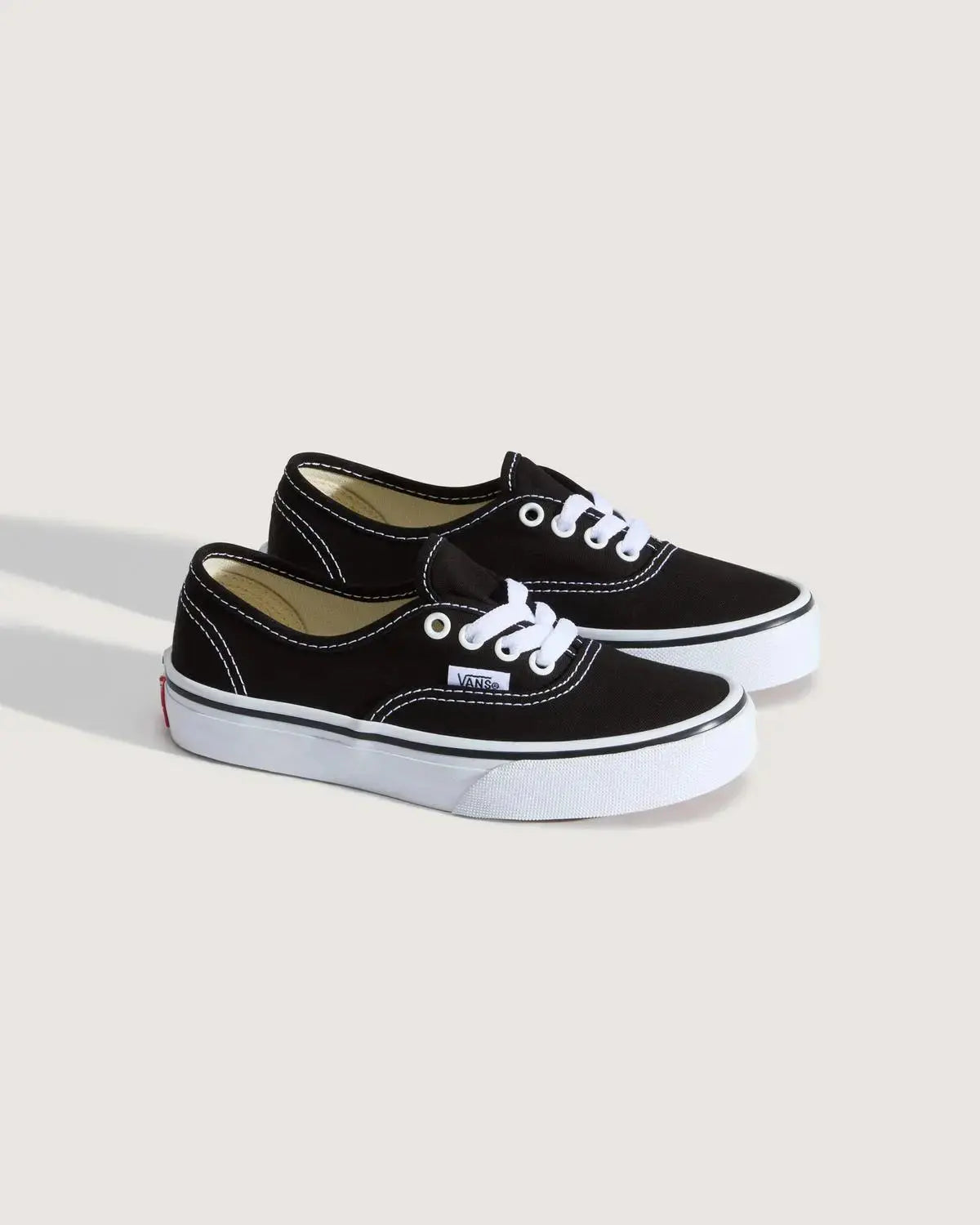 VN000WWX AUTHENTIC NERO VANS